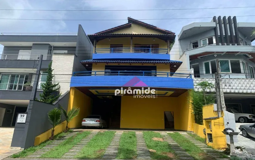 Foto 1 de Casa de Condomínio com 3 Quartos à venda, 420m² em Arua, Mogi das Cruzes