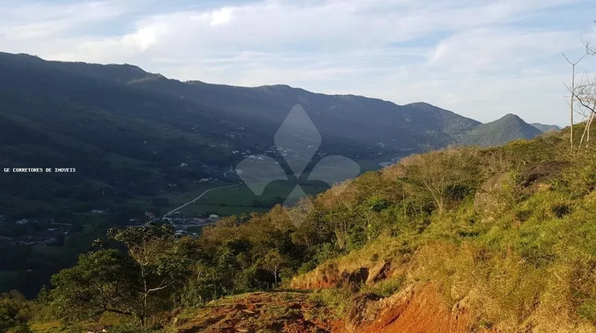 Foto 1 de Lote/Terreno à venda, 5412m² em Areias de Macacu, Garopaba