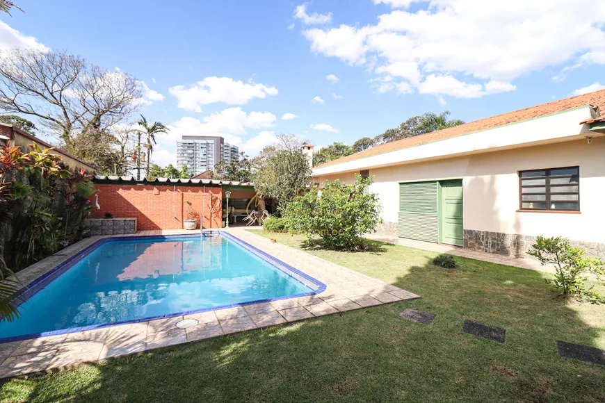 Foto 1 de Casa com 3 Quartos à venda, 291m² em Jardim Prudência, São Paulo