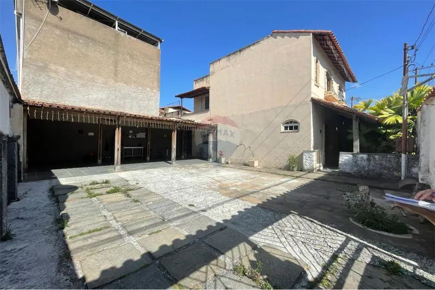 Foto 1 de Casa com 4 Quartos à venda, 202m² em Industrial, Juiz de Fora