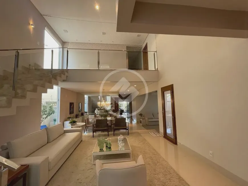 Foto 1 de Casa de Condomínio com 4 Quartos à venda, 350m² em Condominio Jardins Valência, Goiânia