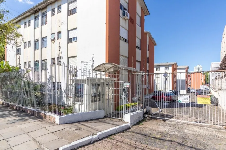 Foto 1 de Apartamento com 3 Quartos à venda, 75m² em Higienópolis, Porto Alegre