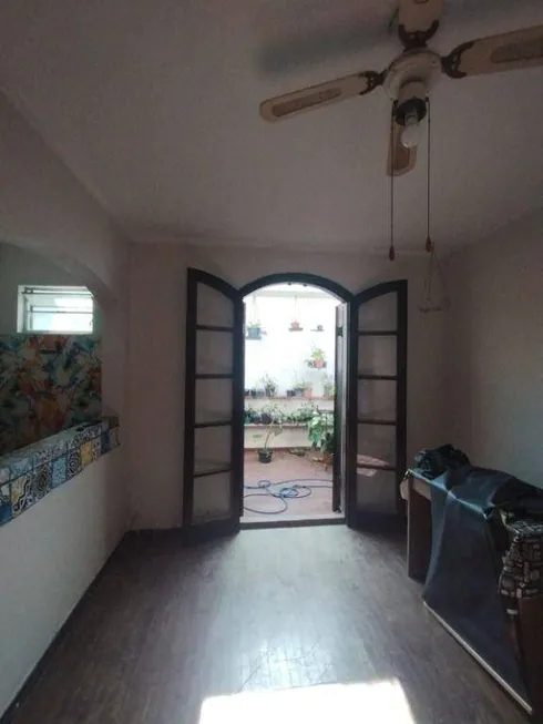 Foto 1 de Casa com 4 Quartos para alugar, 168m² em Vila Valparaiso, Santo André