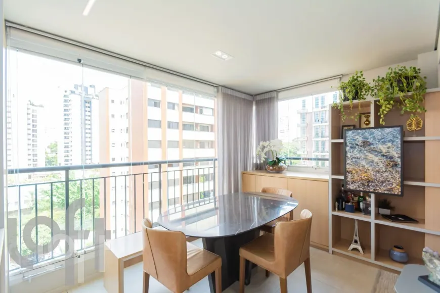 Foto 1 de Apartamento com 3 Quartos à venda, 69m² em Vila Mariana, São Paulo