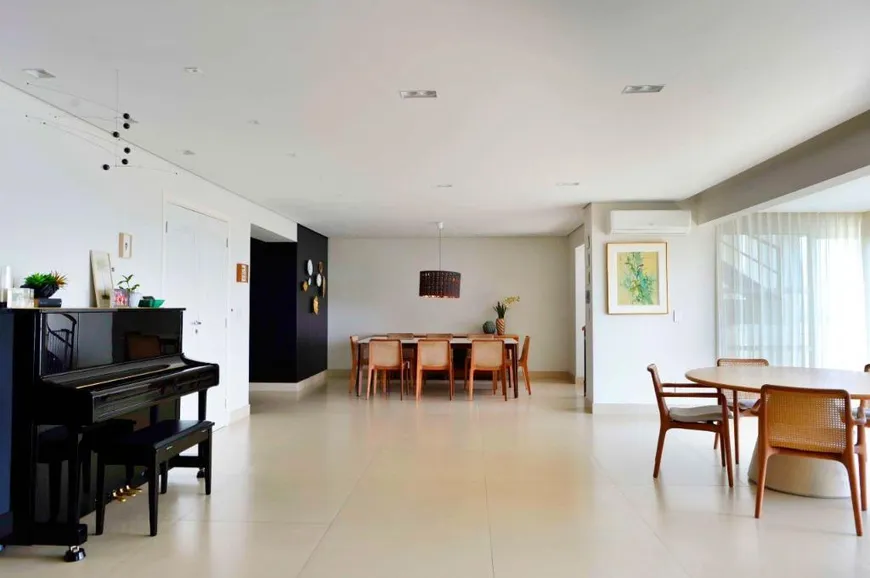 Foto 1 de Cobertura com 4 Quartos para venda ou aluguel, 345m² em Santo Amaro, São Paulo