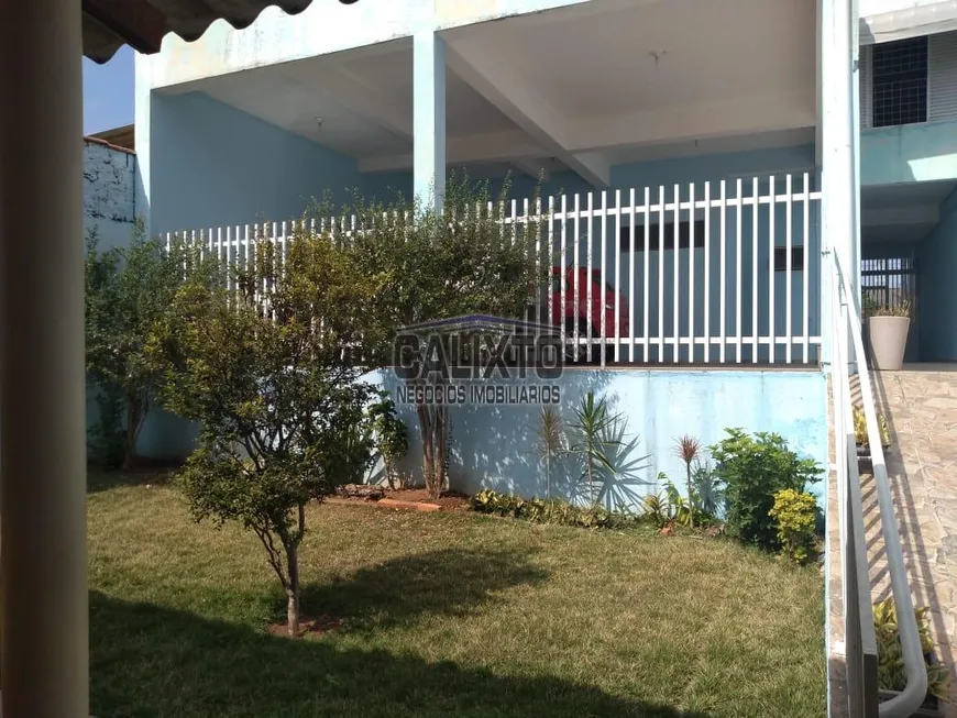 Foto 1 de Sobrado com 3 Quartos à venda, 452m² em Martins, Uberlândia