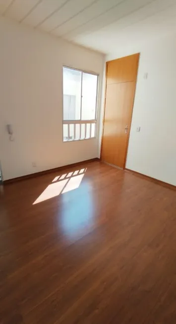 Foto 1 de Apartamento com 2 Quartos à venda, 45m² em Justinópolis, Ribeirão das Neves