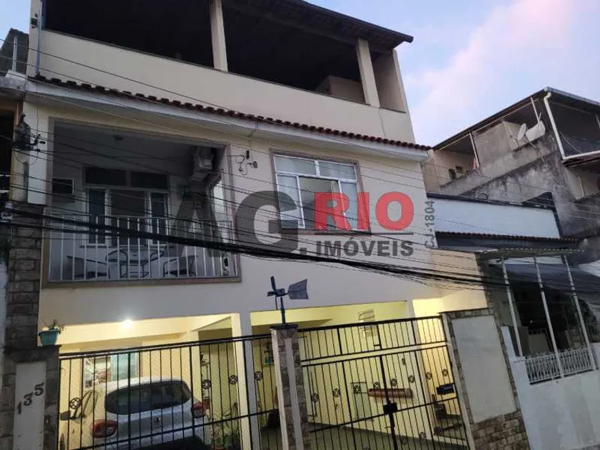 Foto 1 de Casa de Condomínio com 5 Quartos à venda, 199m² em  Vila Valqueire, Rio de Janeiro