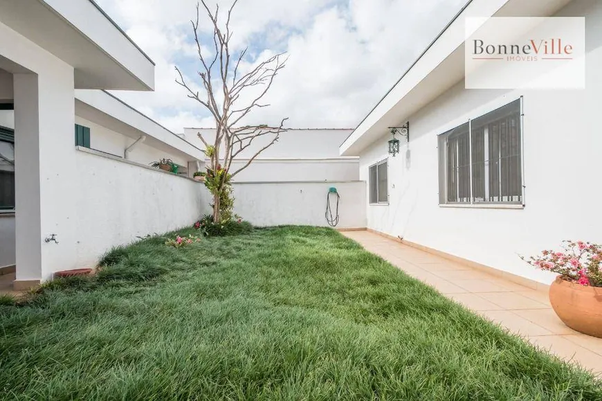 Foto 1 de Casa com 3 Quartos à venda, 220m² em Granja Julieta, São Paulo