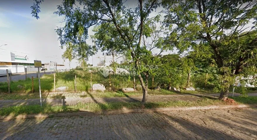 Foto 1 de Lote/Terreno à venda, 2050m² em Humaitá, Porto Alegre