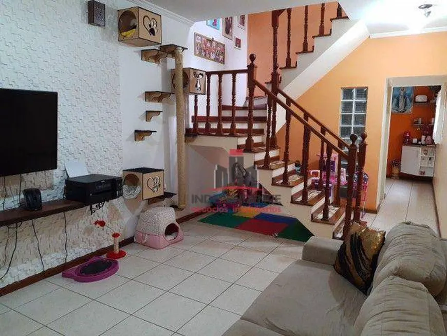 Foto 1 de Sobrado com 3 Quartos à venda, 189m² em Parque Residencial Flamboyant, São José dos Campos