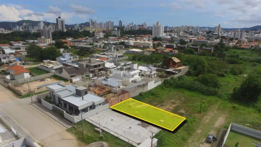 Foto 1 de Lote/Terreno à venda, 363m² em Humaitá, Tubarão