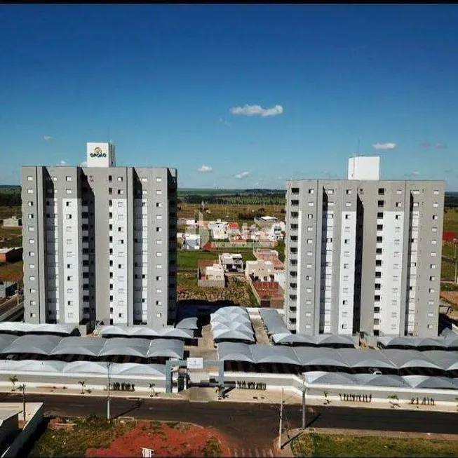 Foto 1 de Apartamento com 2 Quartos à venda, 52m² em Laranjeiras, Uberlândia