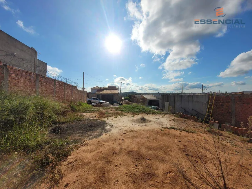 Foto 1 de Lote/Terreno à venda, 250m² em Parque Residencial Vinte e Quatro de Maio, Botucatu