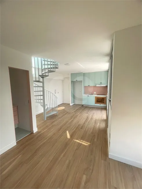 Foto 1 de Apartamento com 1 Quarto à venda, 74m² em Vila Madalena, São Paulo
