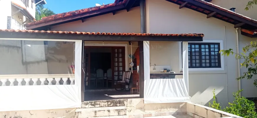 Foto 1 de Casa com 3 Quartos à venda, 179m² em Granja Viana, Cotia