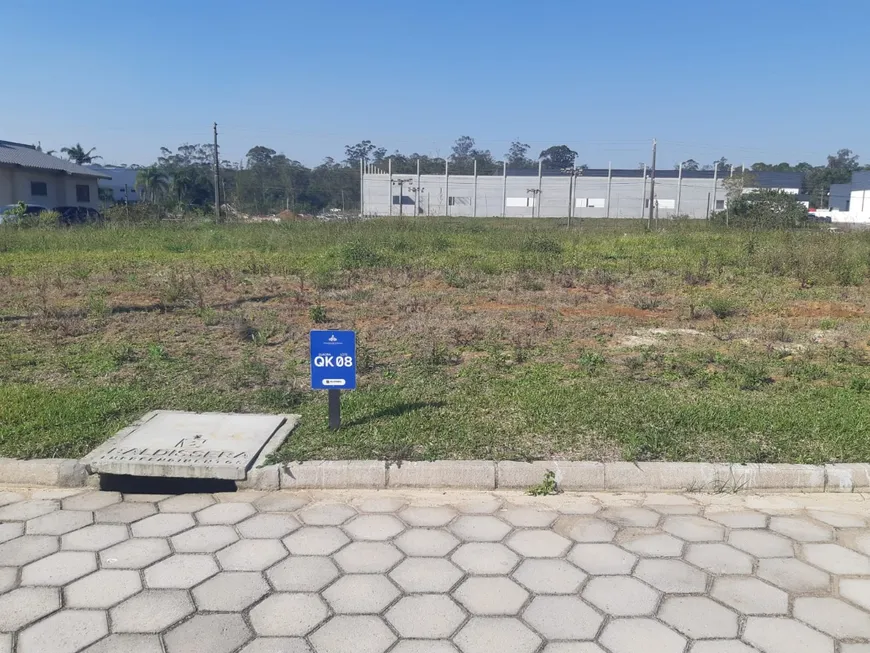 Foto 1 de Lote/Terreno à venda, 377m² em Primeira Linha, Criciúma