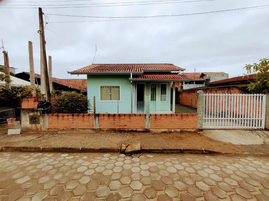 Foto 1 de Casa com 2 Quartos à venda, 118m² em Costeira, Balneário Barra do Sul