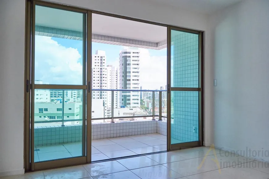 Foto 1 de Apartamento com 4 Quartos à venda, 140m² em Pina, Recife