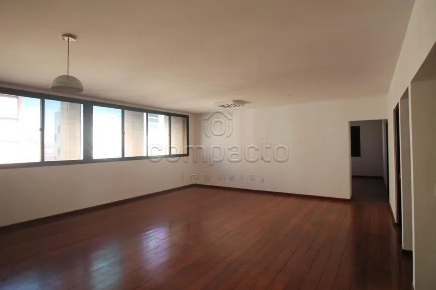 Foto 1 de Apartamento com 3 Quartos à venda, 110m² em Centro, São José do Rio Preto