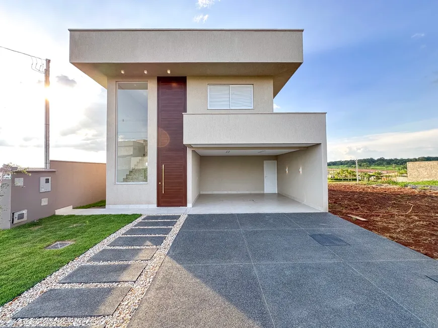 Foto 1 de Casa de Condomínio com 3 Quartos à venda, 175m² em Jardins Capri, Senador Canedo