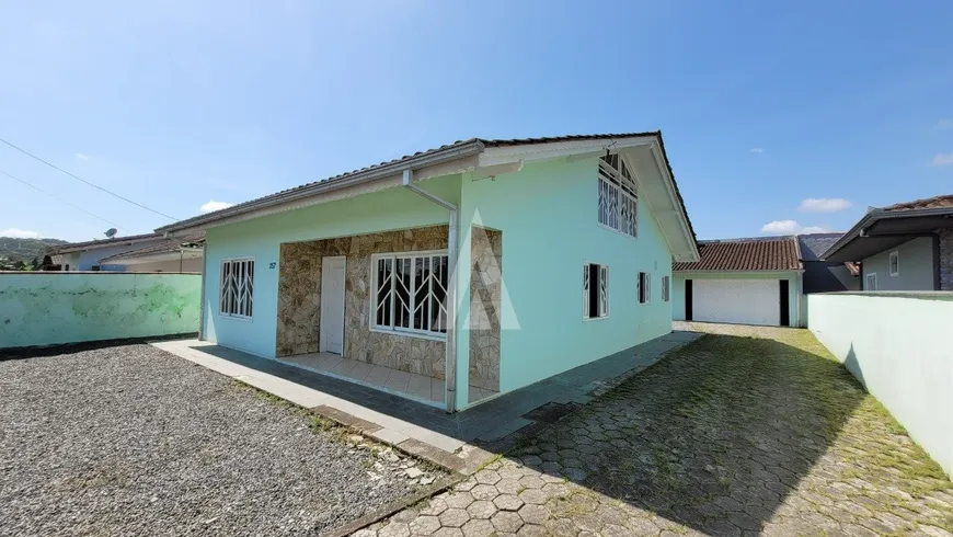 Foto 1 de Casa com 3 Quartos à venda, 160m² em Vila Nova, Joinville