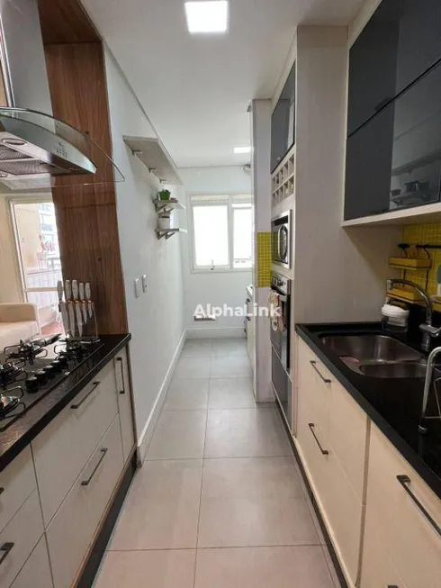 Foto 1 de Apartamento com 2 Quartos à venda, 68m² em Jardim Tupanci, Barueri