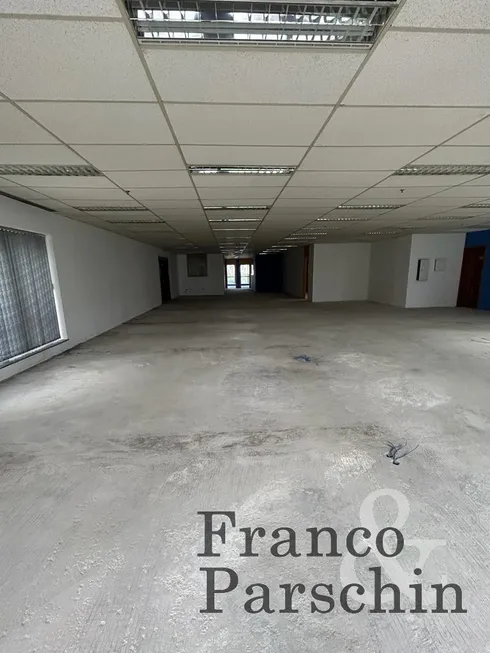 Foto 1 de Sala Comercial para alugar, 200m² em Vila Olímpia, São Paulo