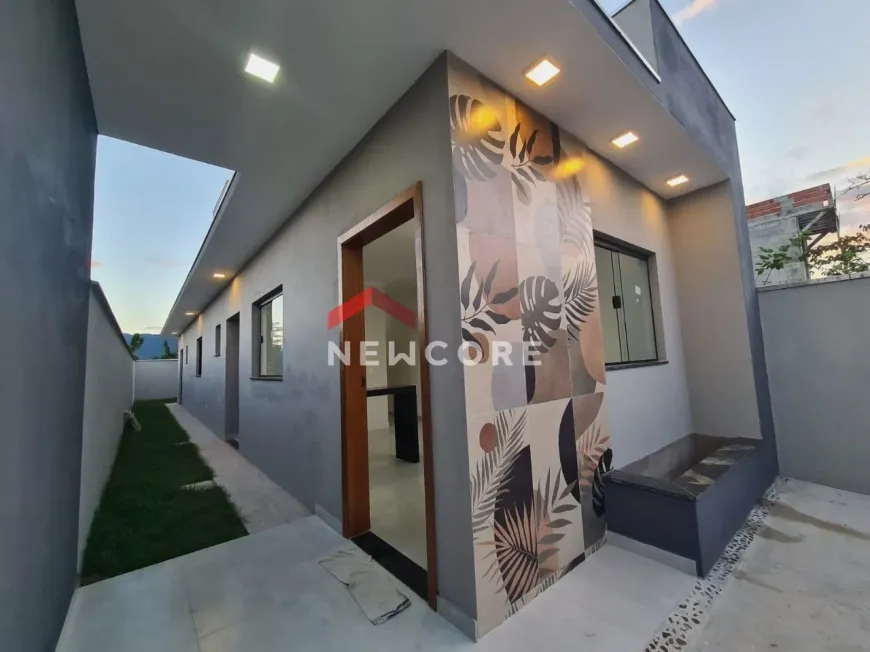 Foto 1 de Casa com 2 Quartos à venda, 61m² em Balneário dos Golfinhos , Caraguatatuba