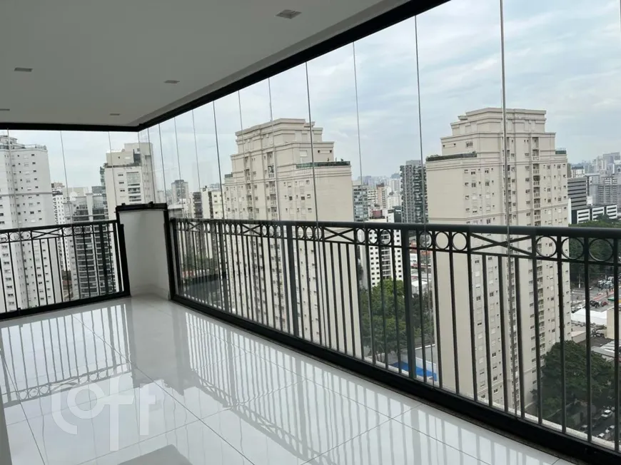 Foto 1 de Apartamento com 4 Quartos à venda, 310m² em Moema, São Paulo