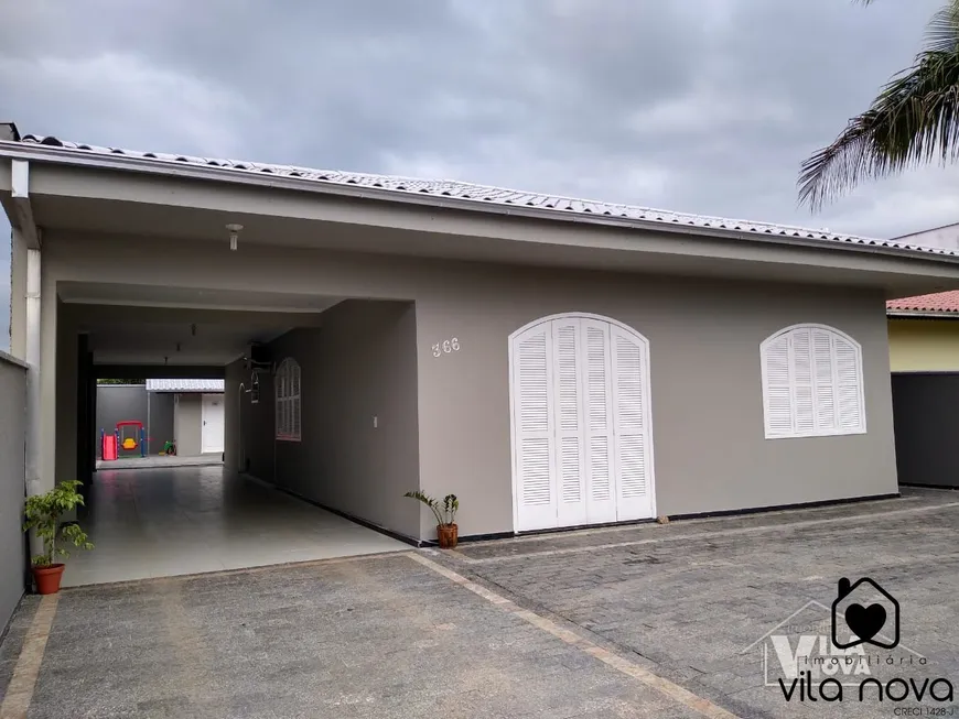Foto 1 de Casa com 4 Quartos à venda, 210m² em Vila Nova, Joinville