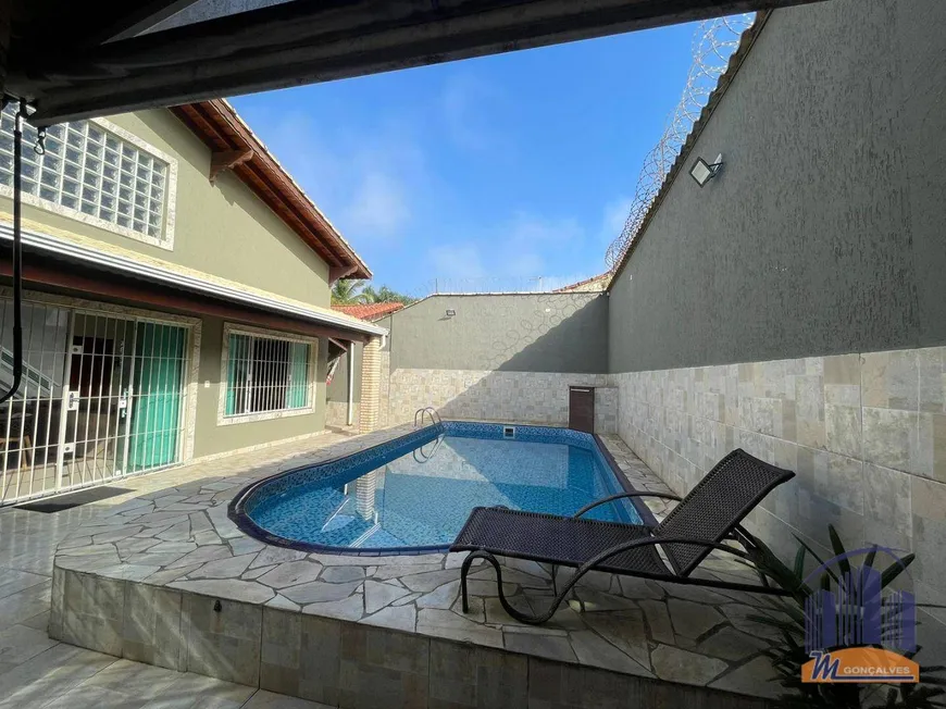 Foto 1 de Casa com 4 Quartos à venda, 354m² em Balneario Florida, Praia Grande
