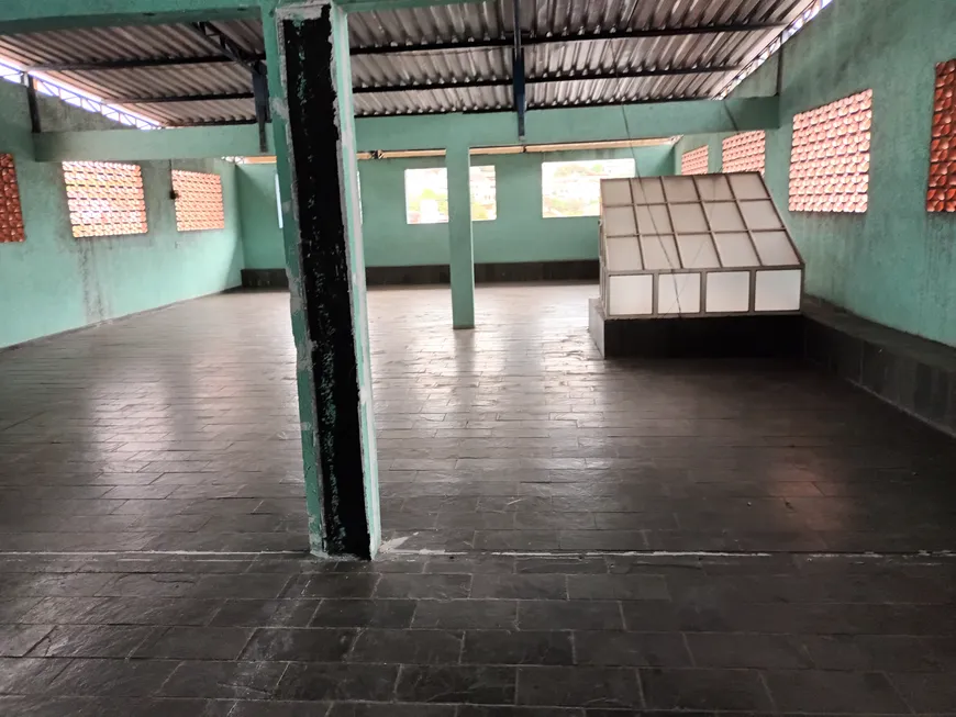 Foto 1 de Casa com 3 Quartos para alugar, 300m² em Laranjeiras, Caieiras