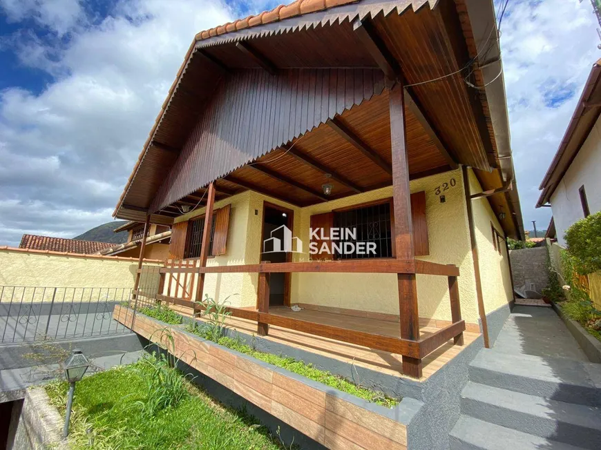 Foto 1 de Casa com 2 Quartos à venda, 100m² em Cascatinha, Nova Friburgo