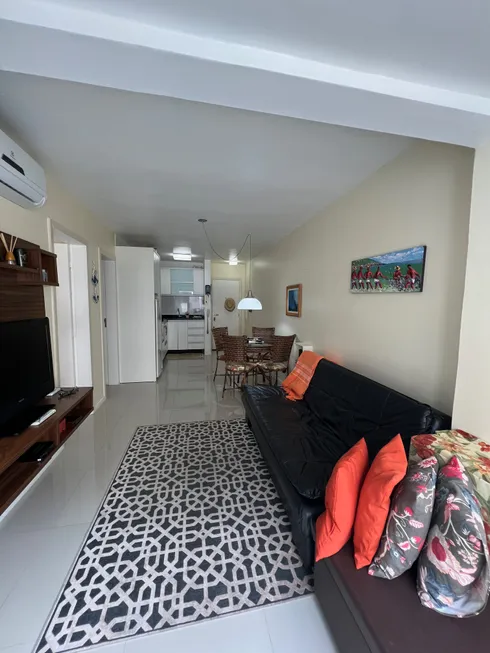 Foto 1 de Apartamento com 1 Quarto à venda, 46m² em Ingleses do Rio Vermelho, Florianópolis