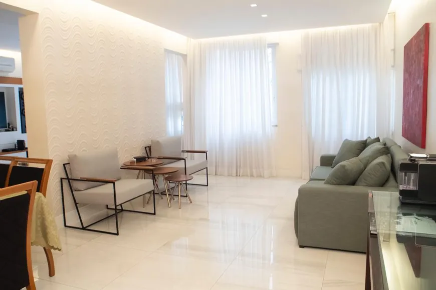 Foto 1 de Apartamento com 4 Quartos à venda, 315m² em Copacabana, Rio de Janeiro