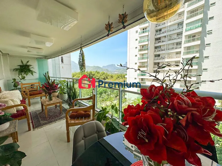 Foto 1 de Apartamento com 2 Quartos à venda, 110m² em Barra da Tijuca, Rio de Janeiro