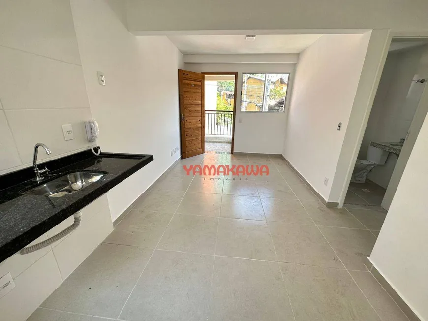 Foto 1 de Apartamento com 2 Quartos para alugar, 42m² em Cidade Líder, São Paulo