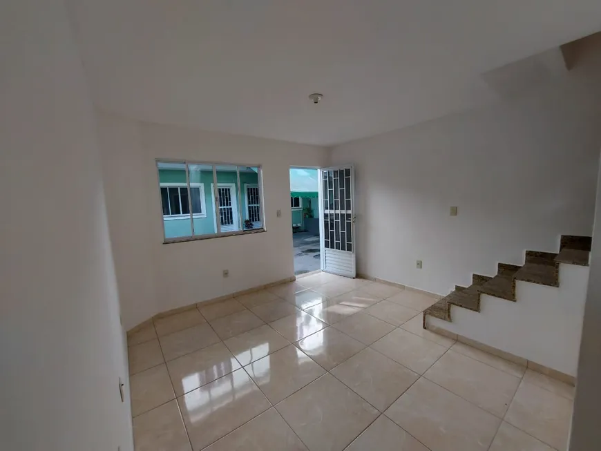 Foto 1 de Casa com 2 Quartos à venda, 66m² em Braz de Pina, Rio de Janeiro