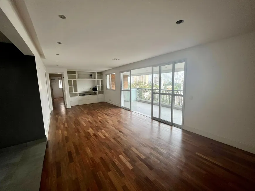 Foto 1 de Apartamento com 3 Quartos à venda, 126m² em Alto Da Boa Vista, São Paulo