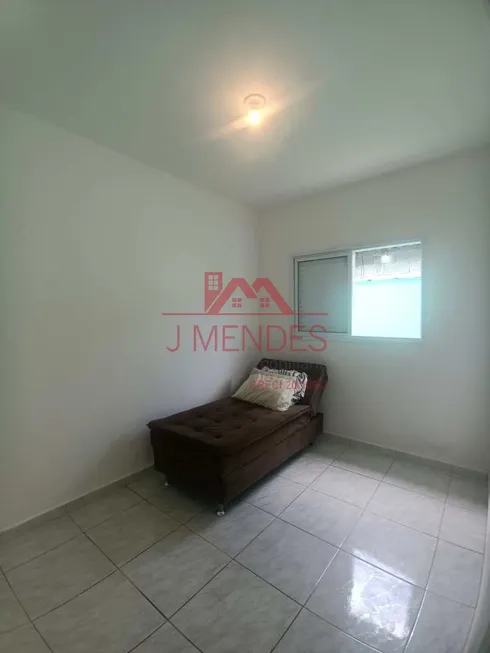 Foto 1 de Casa de Condomínio com 2 Quartos à venda, 52m² em Samambaia, Praia Grande