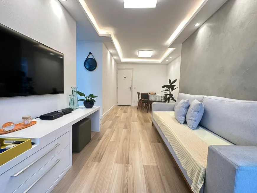 Foto 1 de Apartamento com 2 Quartos à venda, 70m² em Barra da Tijuca, Rio de Janeiro