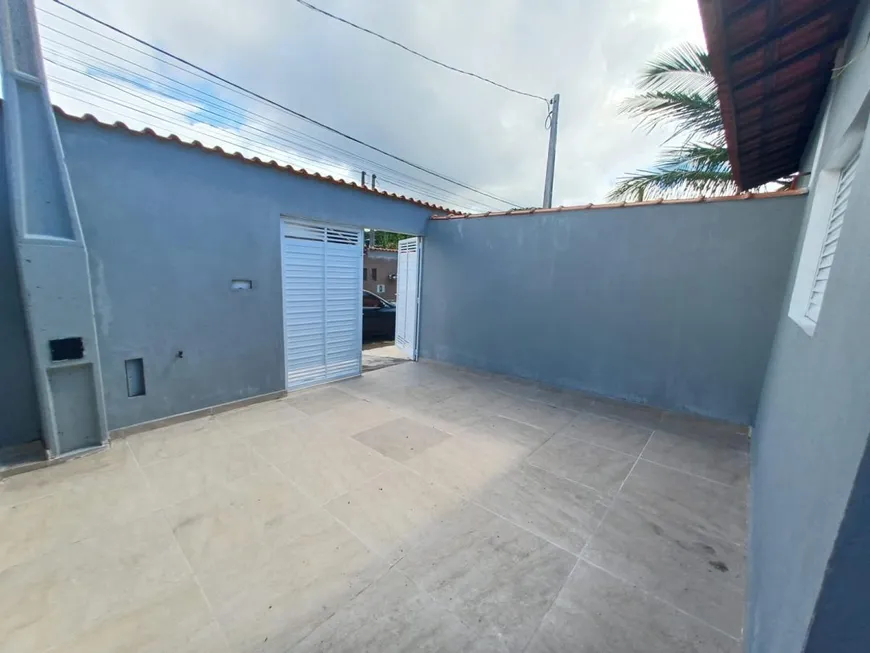 Foto 1 de Casa com 2 Quartos à venda, 59m² em Suarão, Itanhaém