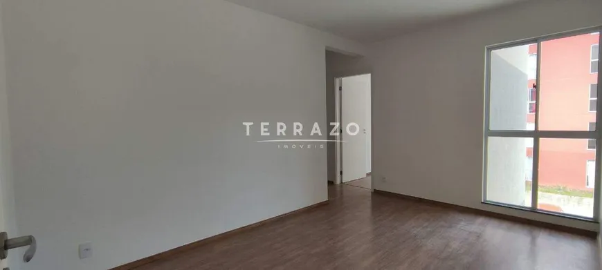 Foto 1 de Apartamento com 2 Quartos à venda, 46m² em Cascata do Imbuí, Teresópolis