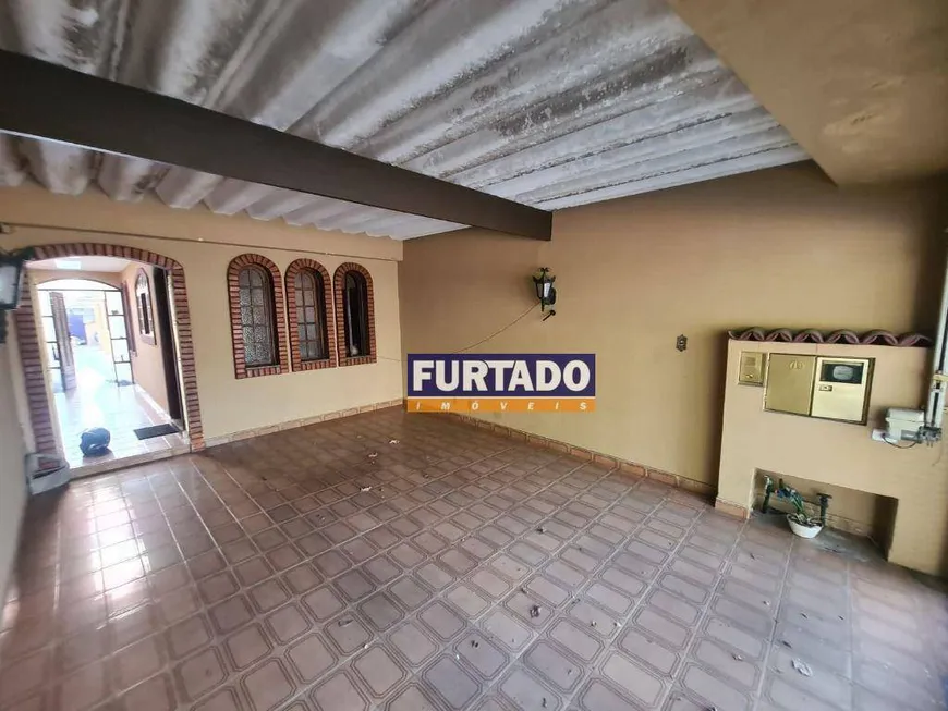 Foto 1 de Casa com 2 Quartos à venda, 128m² em Jardim Bom Pastor, Santo André