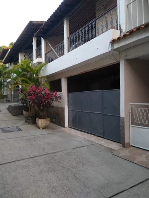 Foto 1 de Casa com 2 Quartos à venda, 189m² em Mutondo, São Gonçalo
