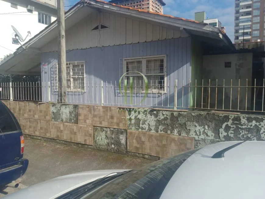 Foto 1 de Lote/Terreno à venda, 269m² em Meia Praia, Itapema