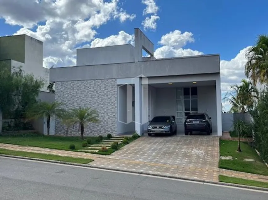 Foto 1 de Casa de Condomínio com 3 Quartos à venda, 255m² em Alphaville Flamboyant Residencial Araguaia, Goiânia