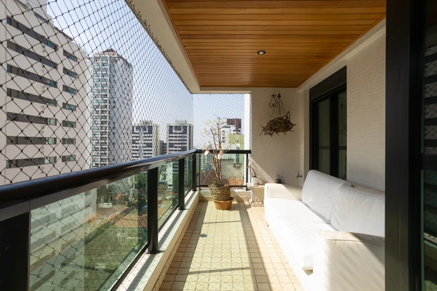 Foto 1 de Apartamento com 4 Quartos à venda, 235m² em Aclimação, São Paulo