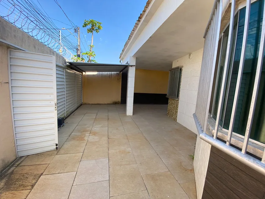 Foto 1 de Casa com 4 Quartos à venda, 219m² em Atalaia, Aracaju